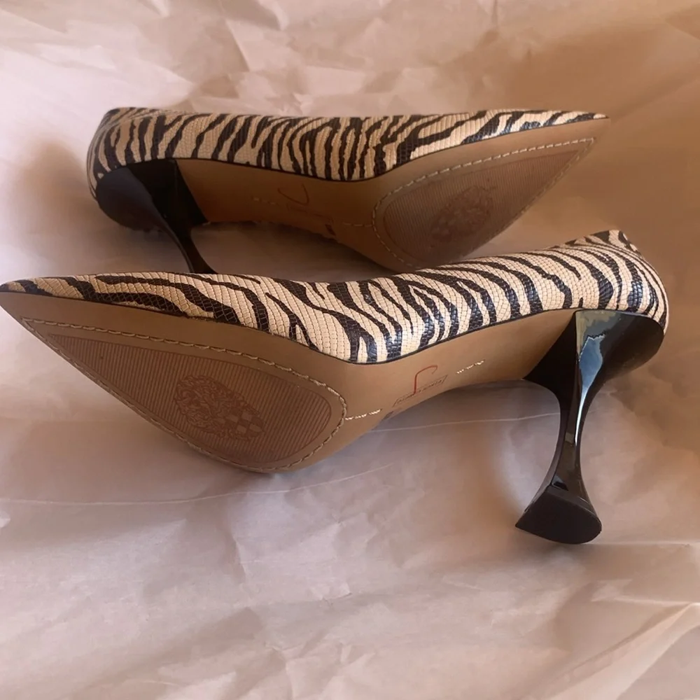 Vince Camuto Zebra Print Heels Kamerna Pointed Toe Pump Size 8.5 - Picture 12 of 12